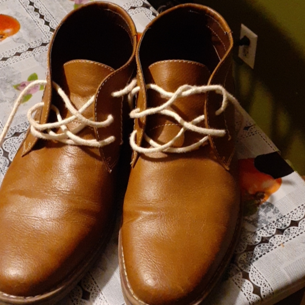 Shoes - Picture 3 of 3